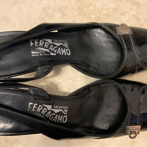 Ferragamo sandal and comfortable and pretty shoes - Picture 3 of 4